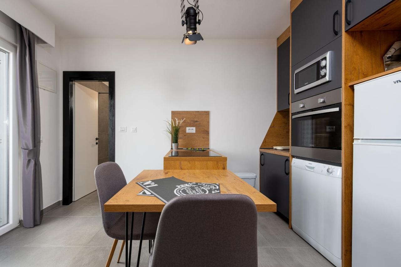 Villa Mona Apartments Razanj Ngoại thất bức ảnh